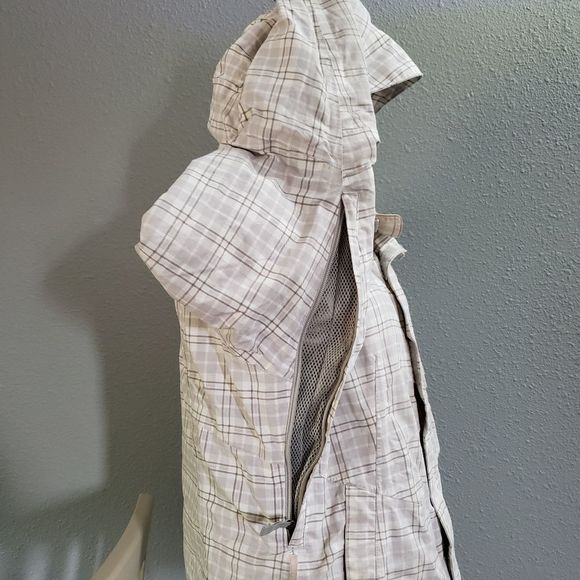 Burton Plaid Ski & Snow Jacket - Cream and Gray - Picture 3 of 9
